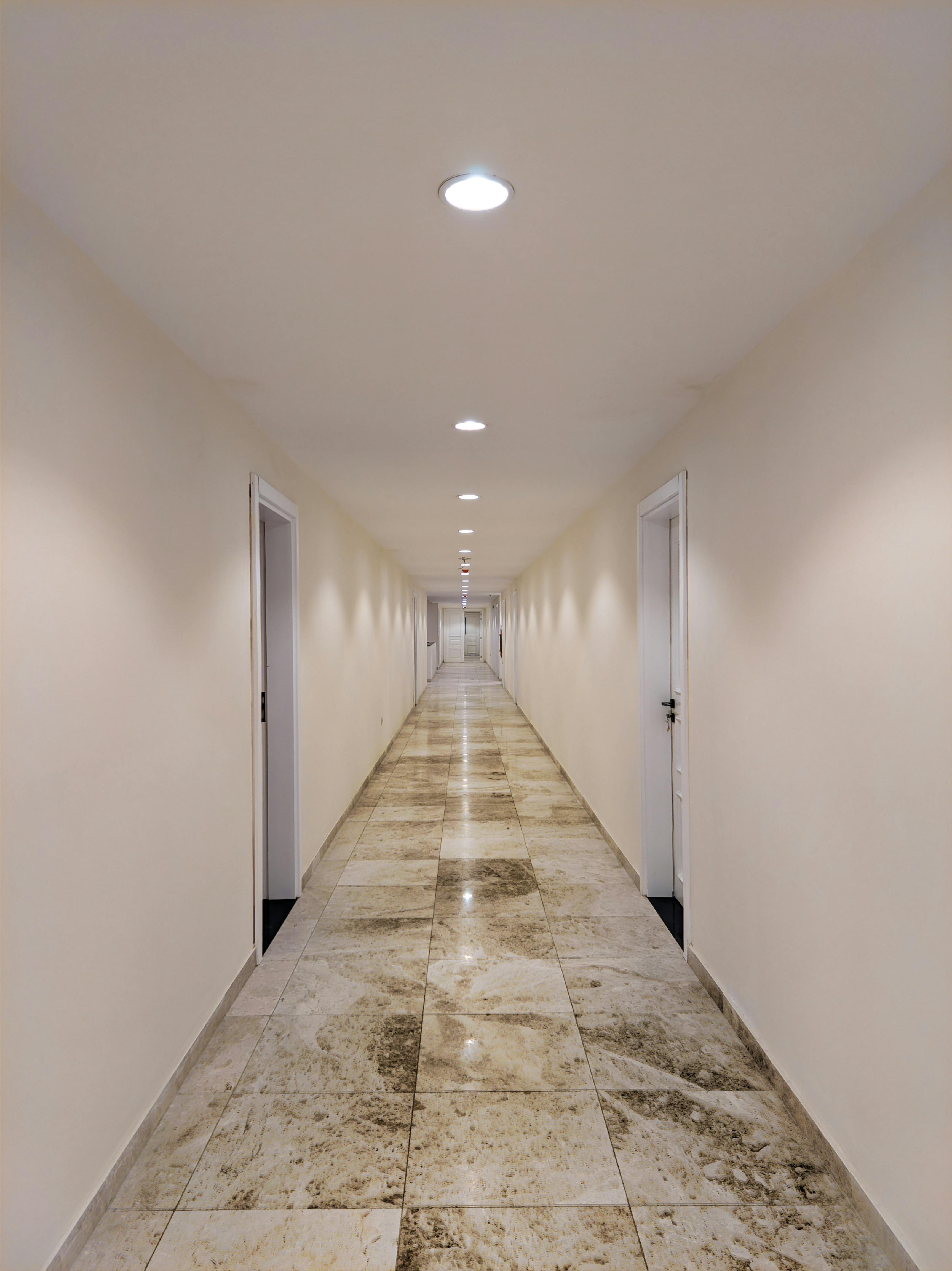 Pulido de salón de mármol en Marbella